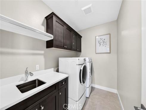 125 Source , Irvine, CA