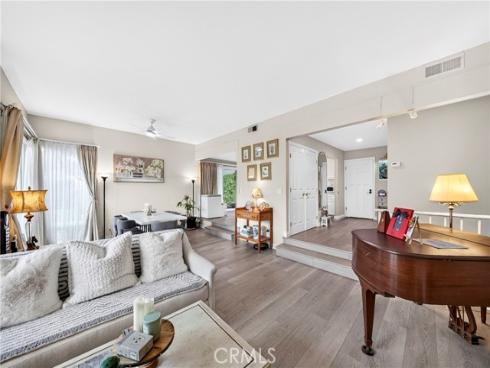 12 Rana , Irvine, CA