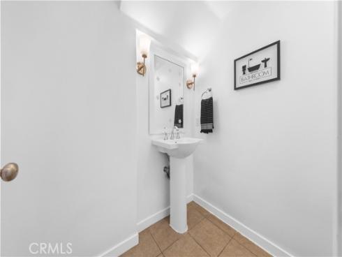 109 Tallowood , Irvine, CA