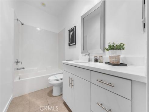 109 Tallowood , Irvine, CA