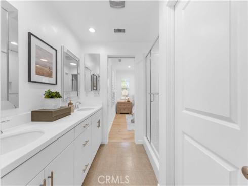 109 Tallowood , Irvine, CA