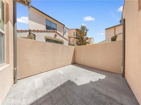 109 Tallowood , Irvine, CA