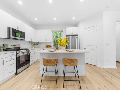 109 Tallowood , Irvine, CA