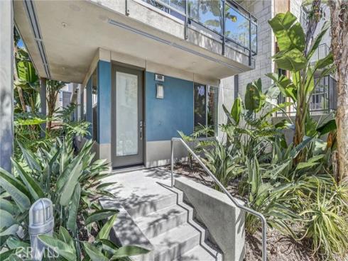 600 Rockfeller , Irvine, CA