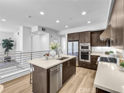 600 Rockfeller , Irvine, CA