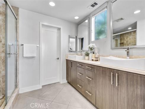 600 Rockfeller , Irvine, CA