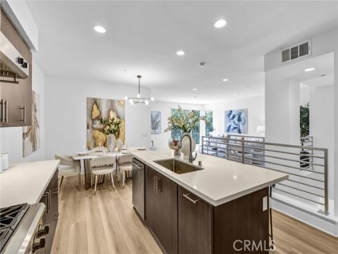 600 Rockfeller , Irvine, CA