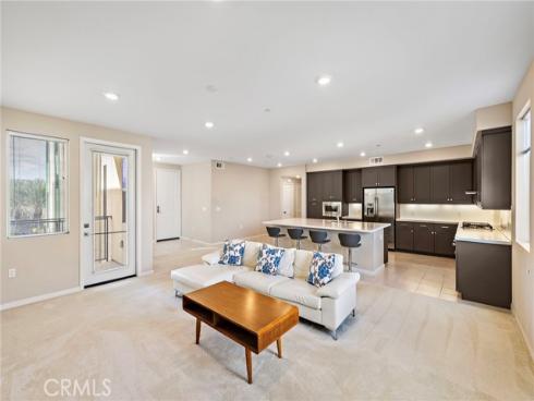 111 Bowery , Irvine, CA