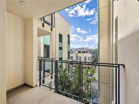 111 Bowery , Irvine, CA