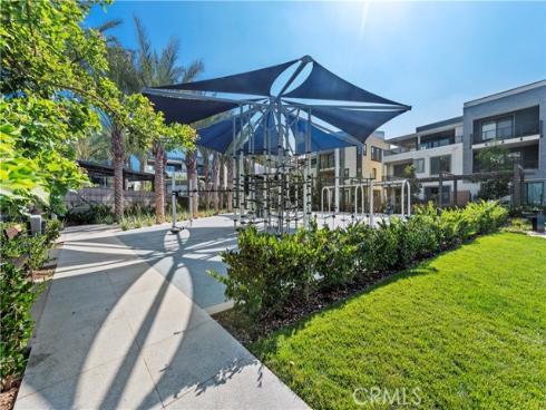 111 Bowery , Irvine, CA
