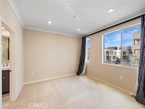 111 Bowery , Irvine, CA
