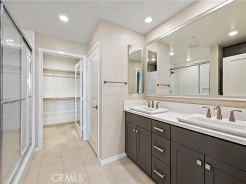 111 Bowery , Irvine, CA