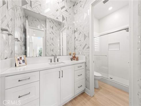 272 Merit , Irvine, CA