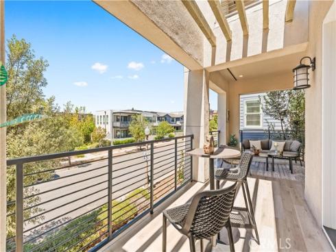 272 Merit , Irvine, CA