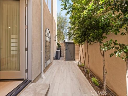 272 Merit , Irvine, CA