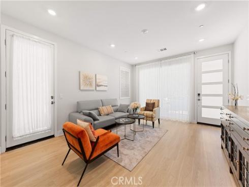 272 Merit , Irvine, CA