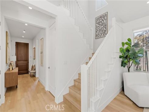 218 Evaroad , Irvine, CA
