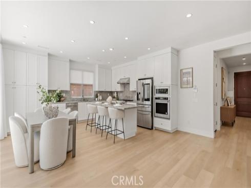 218 Evaroad , Irvine, CA