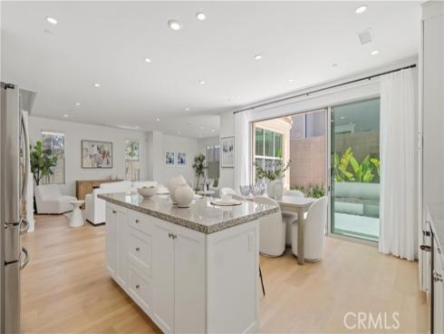 218 Evaroad , Irvine, CA