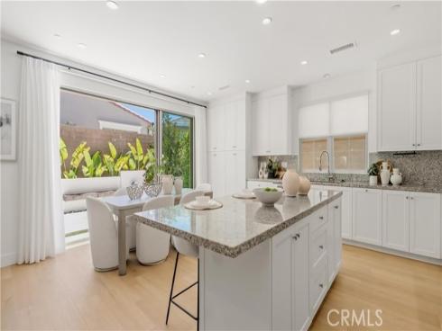 218 Evaroad , Irvine, CA