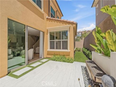 218 Evaroad , Irvine, CA