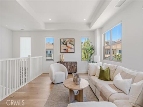 218 Evaroad , Irvine, CA