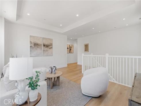 218 Evaroad , Irvine, CA