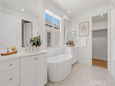 218 Evaroad , Irvine, CA