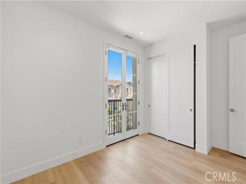 218 Evaroad , Irvine, CA