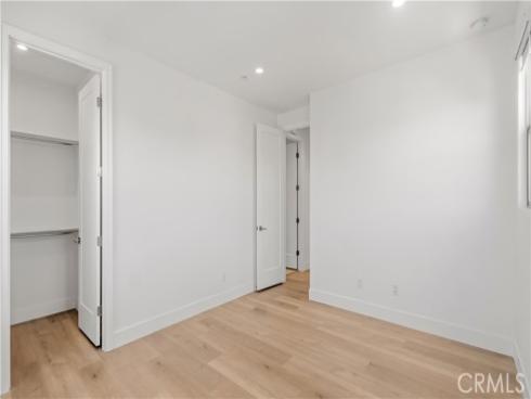 218 Evaroad , Irvine, CA