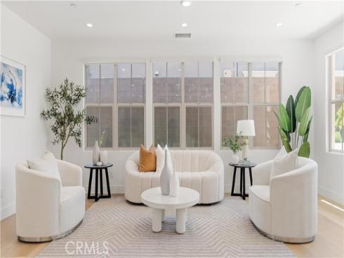 218 Evaroad , Irvine, CA