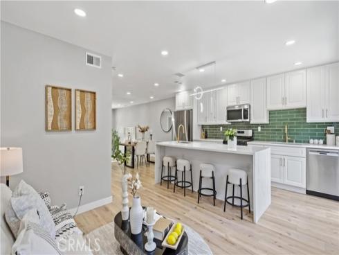 7 Sunup , Irvine, CA