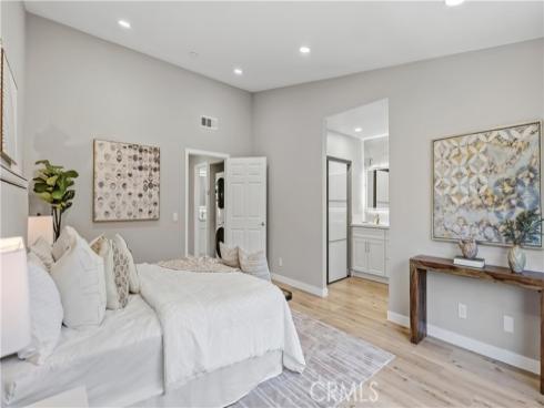 7 Sunup , Irvine, CA