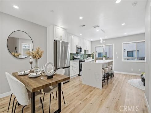 7 Sunup , Irvine, CA