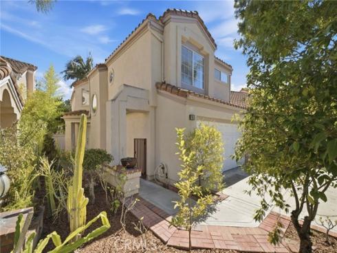 4 Del Italia , Irvine, CA