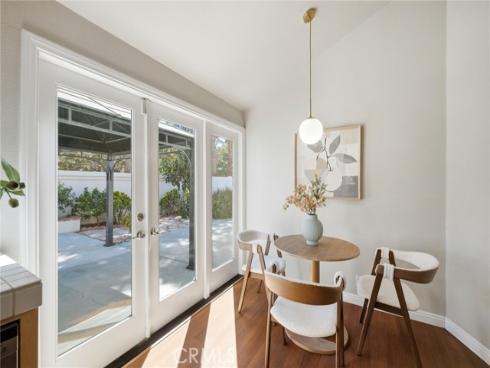4 Del Italia , Irvine, CA