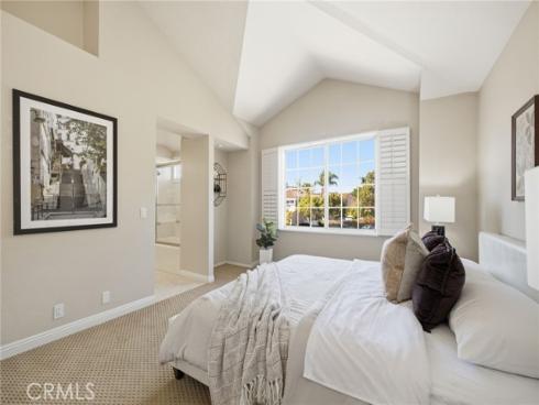 4 Del Italia , Irvine, CA
