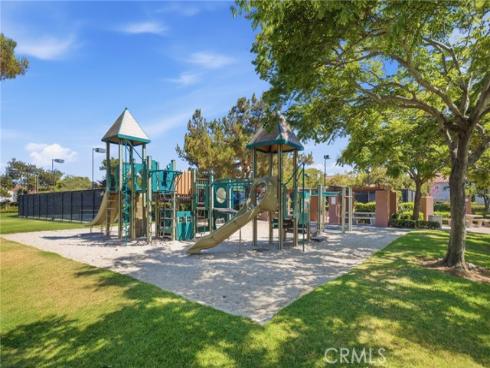 4 Del Italia , Irvine, CA