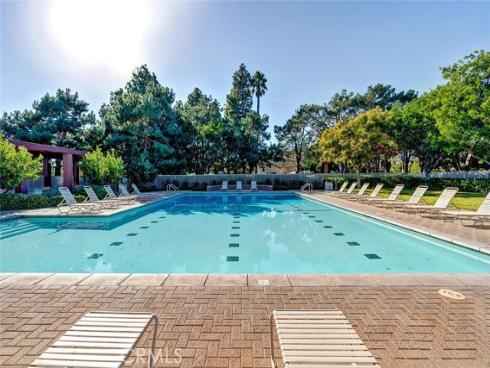 4 Del Italia , Irvine, CA