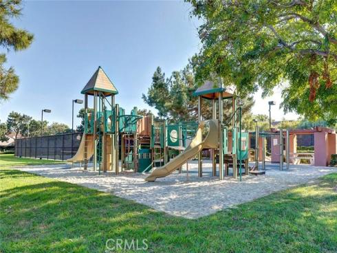 4 Del Italia , Irvine, CA