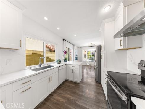 13791 Solitaire , Irvine, CA