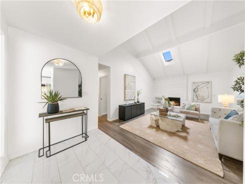 13791 Solitaire , Irvine, CA