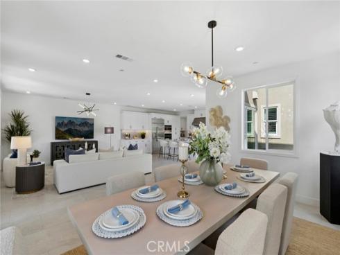 306 Treble , Irvine, CA