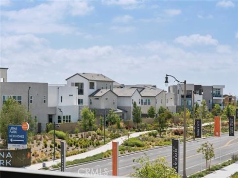 306 Treble , Irvine, CA