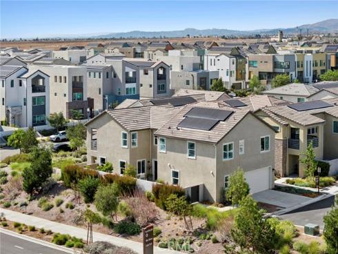 306 Treble , Irvine, CA