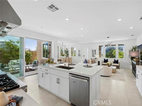 306 Treble , Irvine, CA