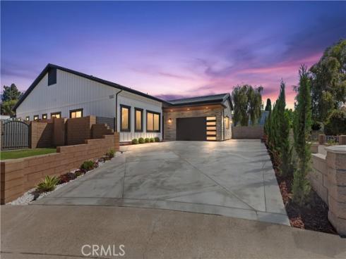 15362 Seine Cir. , Irvine, CA