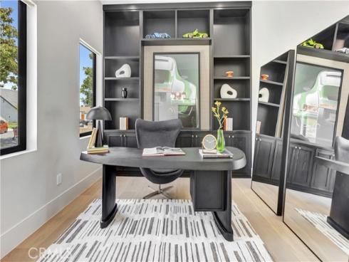 15362 Seine Cir. , Irvine, CA