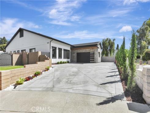15362 Seine Cir. , Irvine, CA