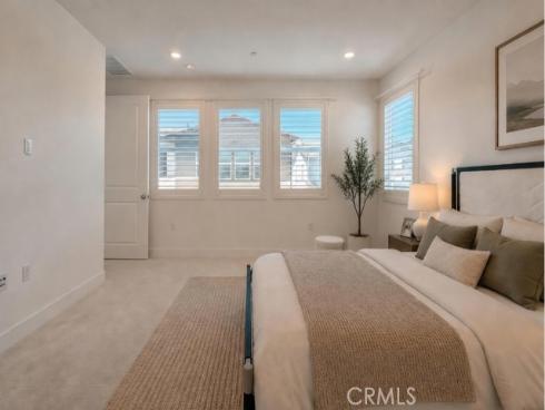 426 Lobata , Irvine, CA